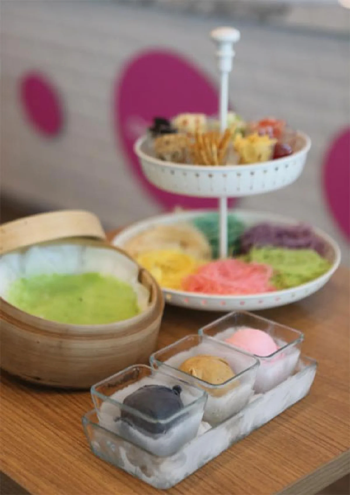 เซ็นทรัลเอ็มบาสซี เรสเทอรองต์วีก เดือน ก.ค. 2559