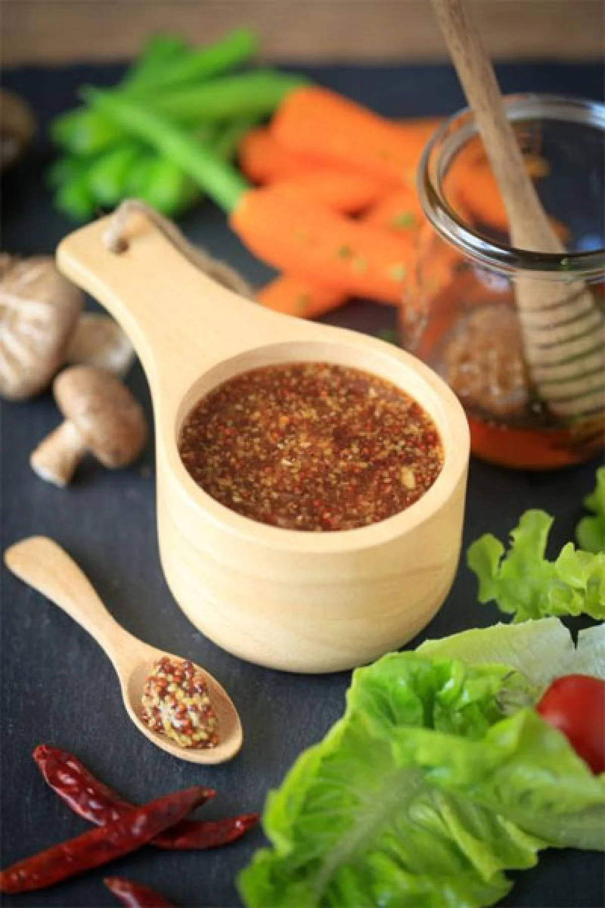 A well dressed bowl น้ำสลัด Honey Mustard