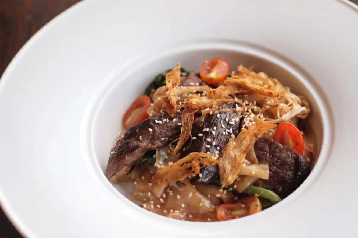 โกเบเหมือนเดิม เพิ่มเติมคือรสไวน์ ‘โกเบไวน์บีฟ’