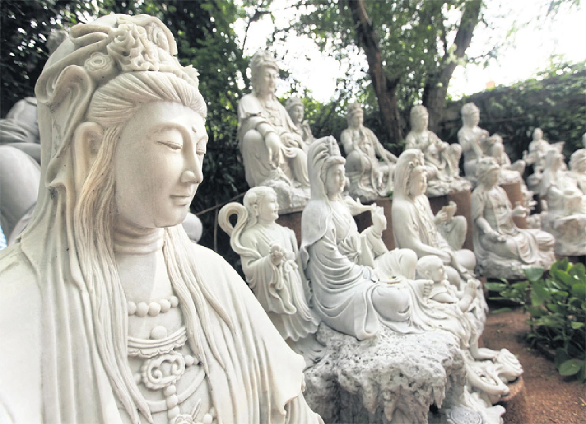 ตำหนักพระแม่กวนอิม ด้วยรักและศรัทธา