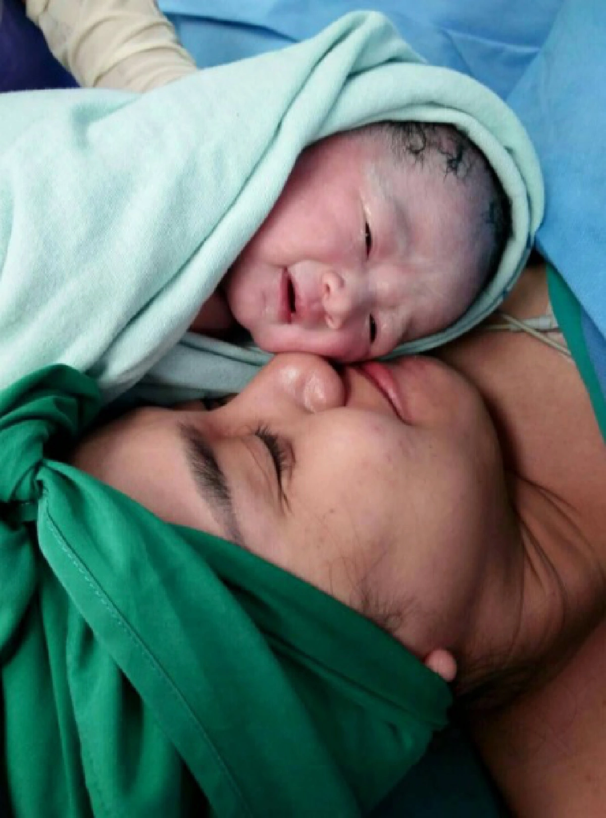 อดีตนางเอกช่อง7 เมี่ยง อติมา คลอดลูกสาวแล้ว ตั้งชื่อ น้องมิตา