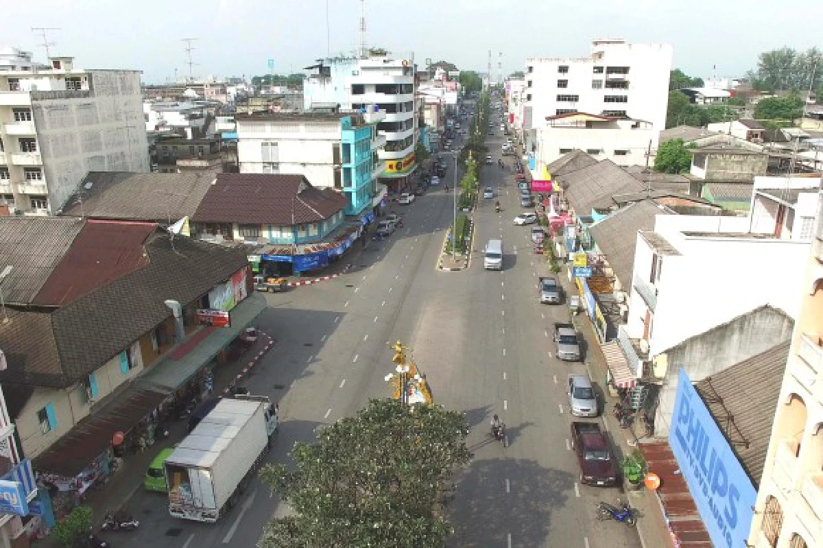 เปิดภาพมุมสูงเมืองตรังสุดเป็นระเบียบหลังนำสายไฟลงดิน