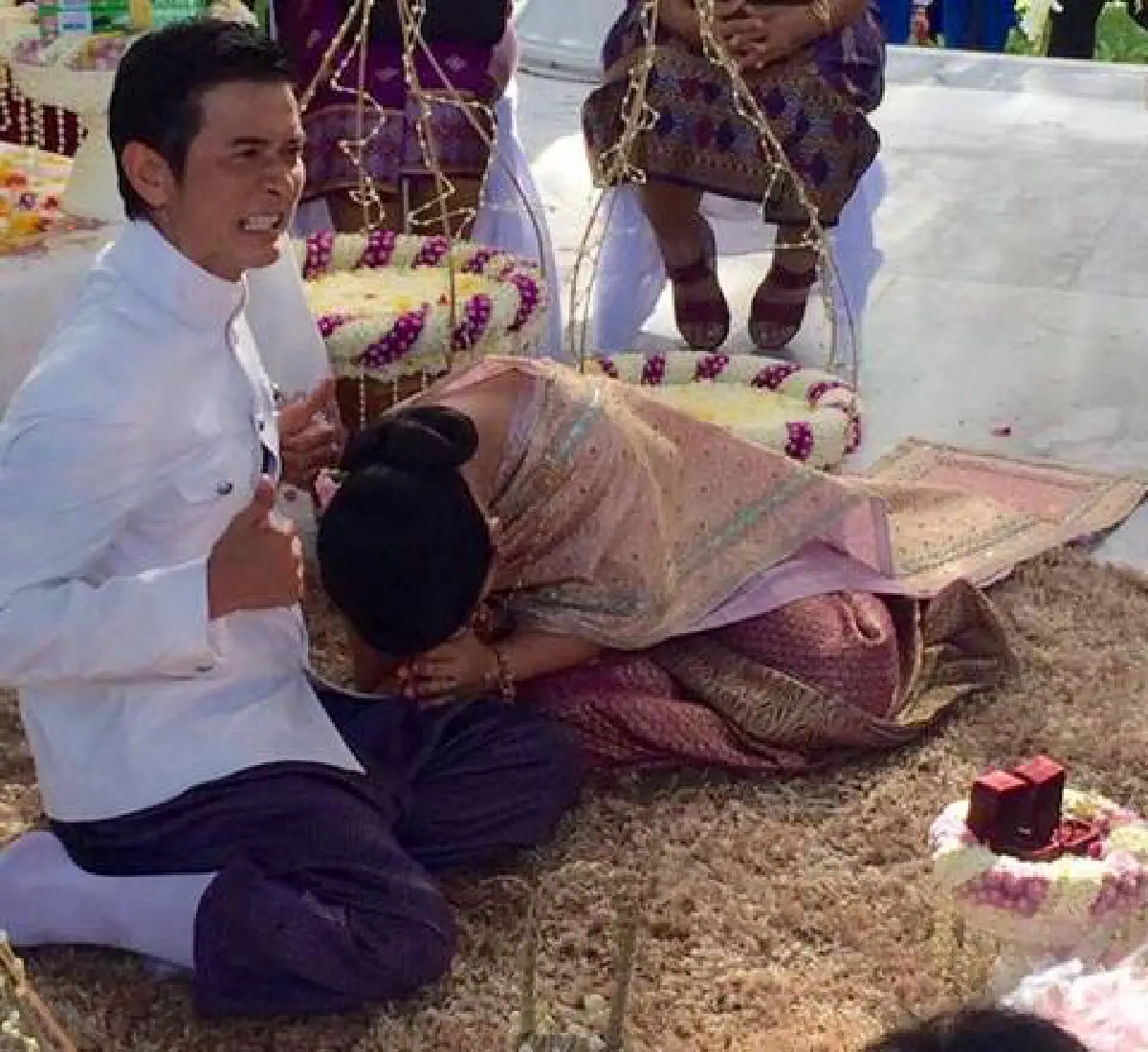 ทนงศักดิ์ จูงแฟนสาวเข้าพิธีวิวาห์แสนเก๋ จำลองงานวิ่งมาราธอน