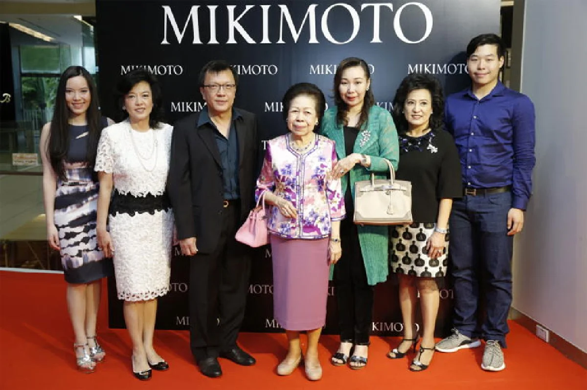 มิกิโมโต้ ฉลองบูติกใหม่สุดอลังการ