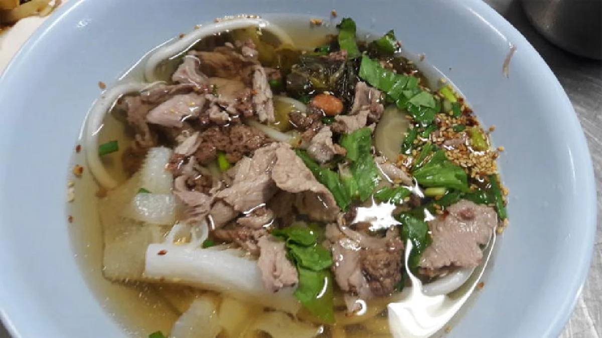 เจ๊วา-เจ๊หย่ง ขนมจีนไหหลำเจ้าเก่า