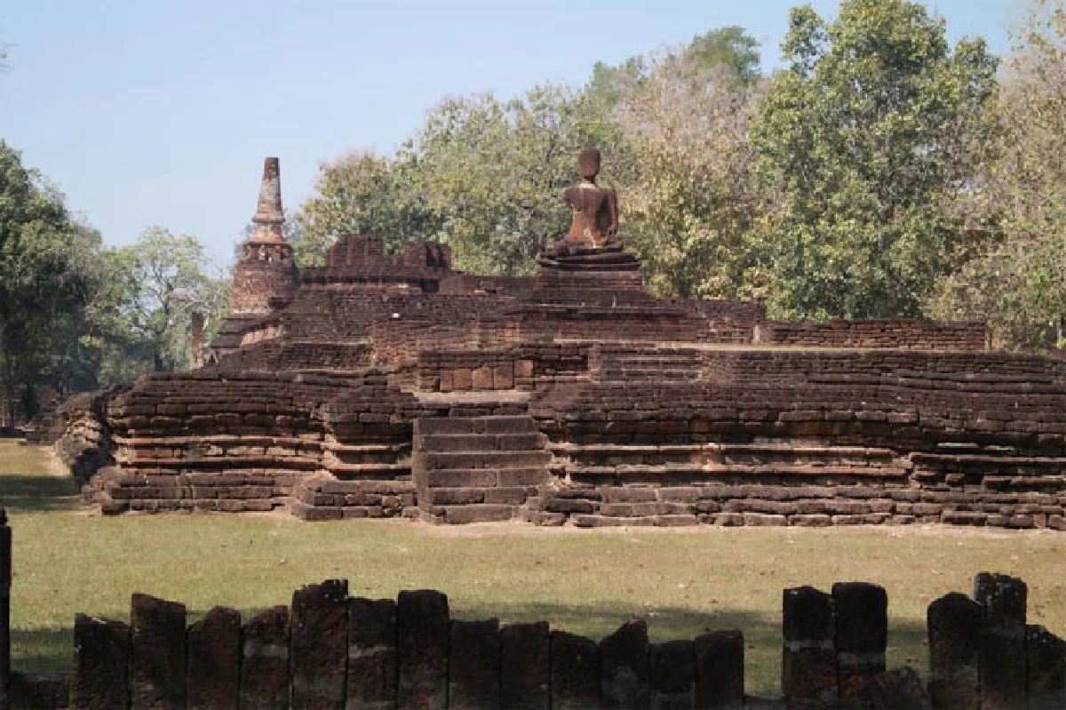 เดินทอดน่อง ท่องเมืองเก่ากำแพงเพชร