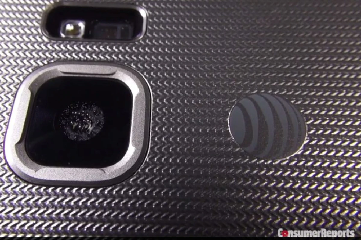 ซัมซุงเอส7 แอคทีฟ ไม่ผ่านทดสอบกันน้ำ (มีคลิป)