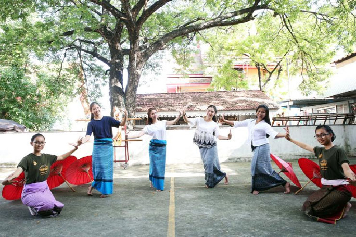 กลุ่มสืบสาน ศิลปวัฒนธรรมล้านนา กลุ่มสืบสาน ศิลปวัฒนธรรมล้านนา