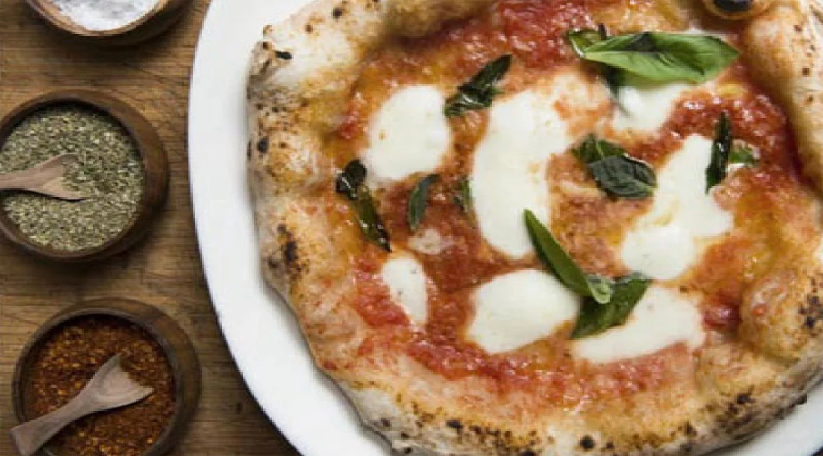 เพ็พพิน่า...พิซซ่า สไตล์นาโปลีตานา ณ ท่ามหาราช