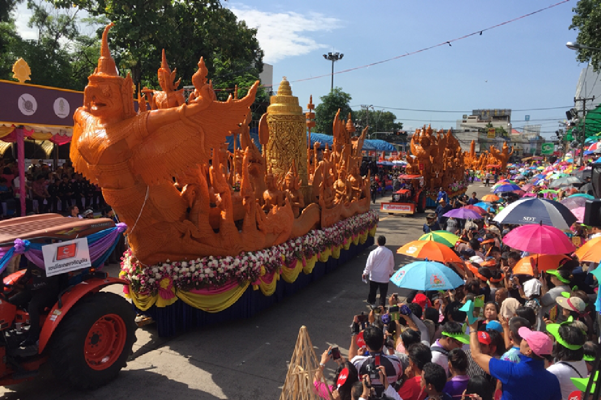 อลังการงานสร้างชมขบวนแห่เทียนพรรษาปี59ที่อุบลฯ