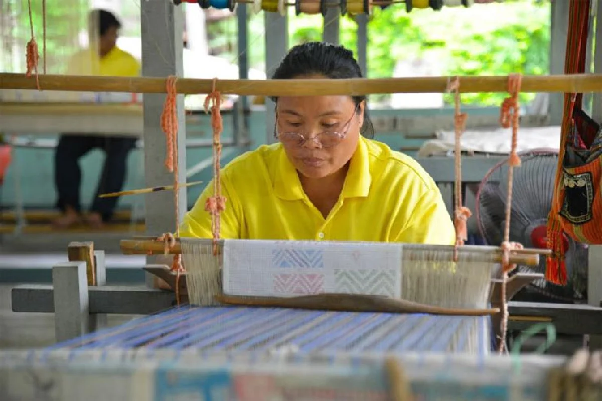 คลังอาหารเพื่อปากท้องราษฎร ฟาร์มตัวอย่างตามพระราชดำริบ้านบ่อหวี