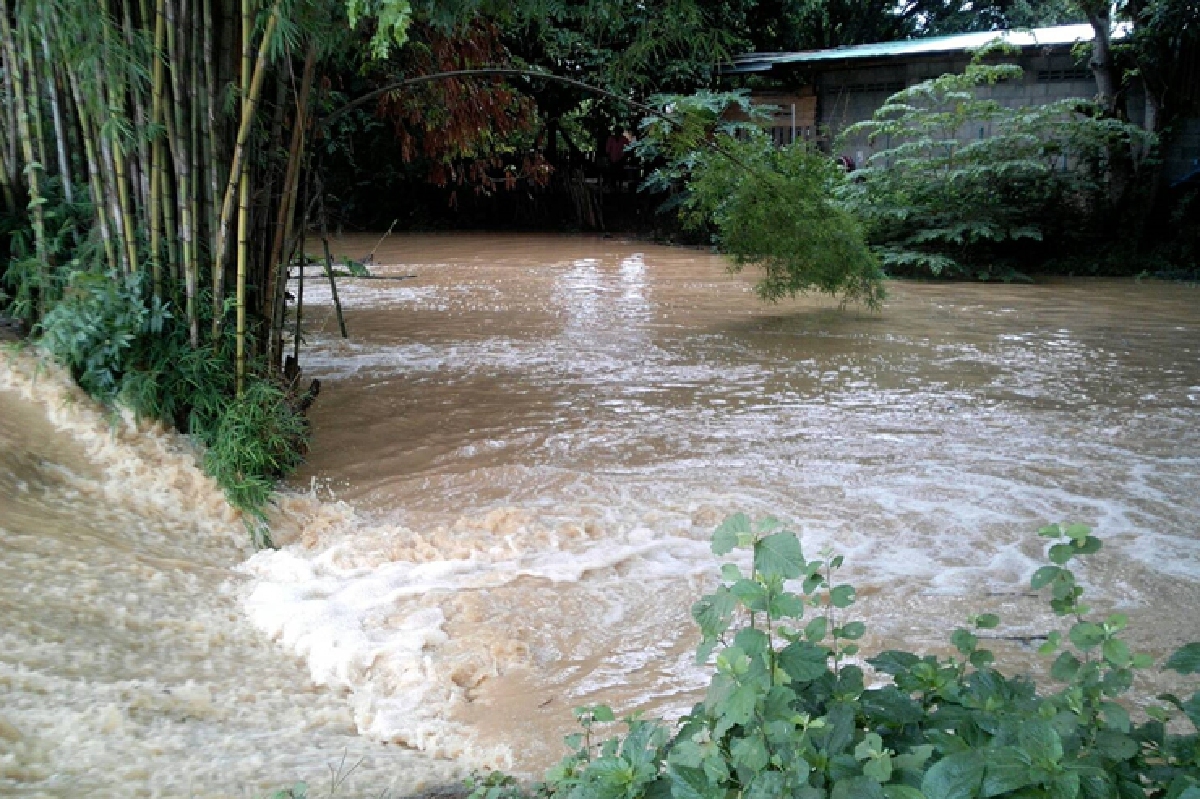 ลำปางฝนตกหนักเกิน200มม.ระวังน้ำป่าไหลหลาก ลำปางฝนตกหนักเกิน200มม.ระวังน้ำป่าไหลหลาก