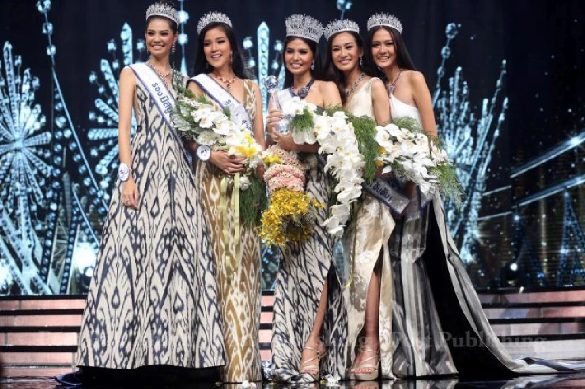 "น้ำตาล-ชลิตา"  คว้ามงกุฎ "มิสยูนิเวิร์สไทยแลนด์ 2016"