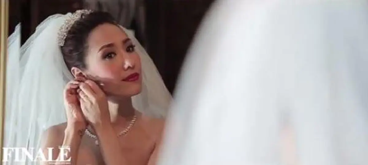 หวานปนแซ่บ! เด็บบี้ บาซู ควงแฟนฝรั่งถ่ายพรีเวดดิ้งในสระน้ำ