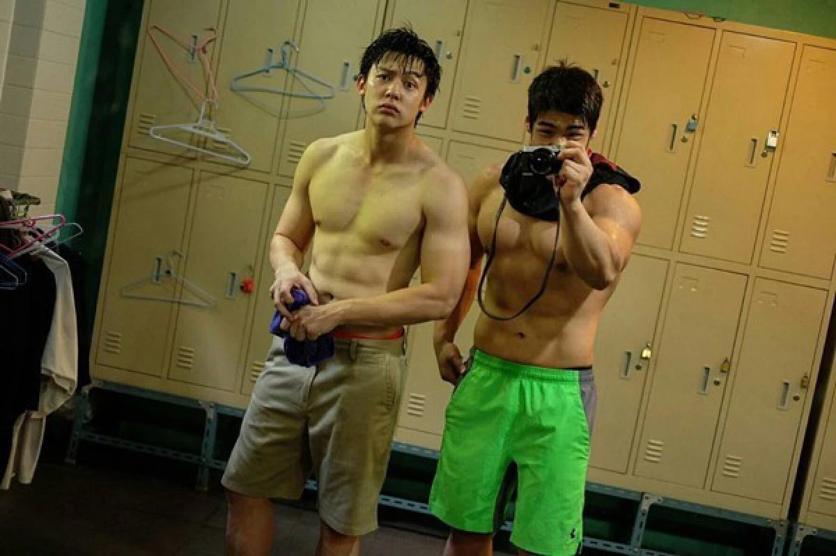 น้ำลายหก! หมาก ปริญ อวดหุ่นล่ำโชว์ซิกแพคแซ่บเว่อร์