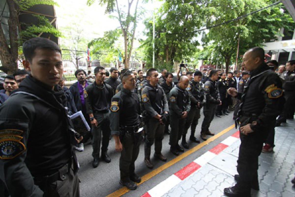 บุกค้น4จุดโยงฟอกเงินรวมบ้าน"อุรชา-พริตตี้"