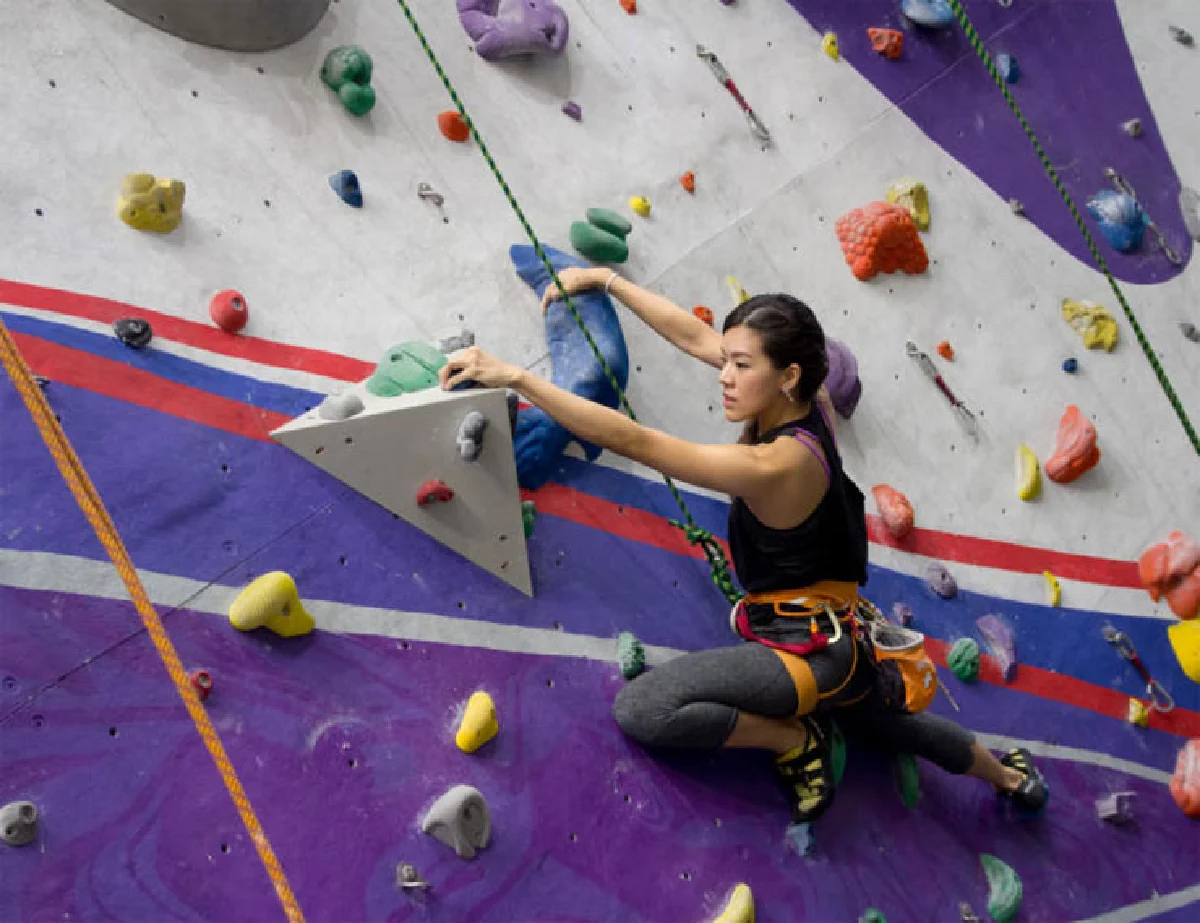 ปีนผากับคุณหมอดมยา พญ.โสภิศา โสภณพัฒนา