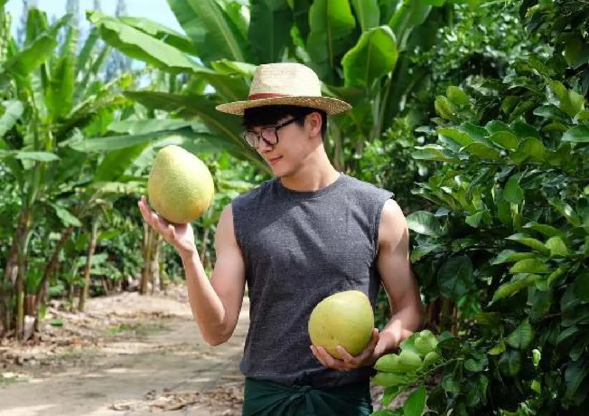 น่ารักอบอุ่น! ดีเจพุฒ ควงหวานใจ จุ๋ย วรัทยา ทัวร์ไร่หมาเมิน