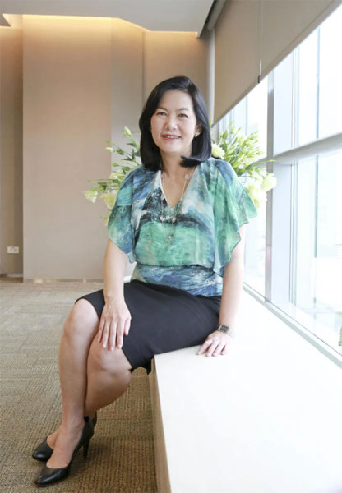 นอกรอบ กับแบงก์เกอร์หญิงเก่ง นพวรรณ เจิมหรรษา