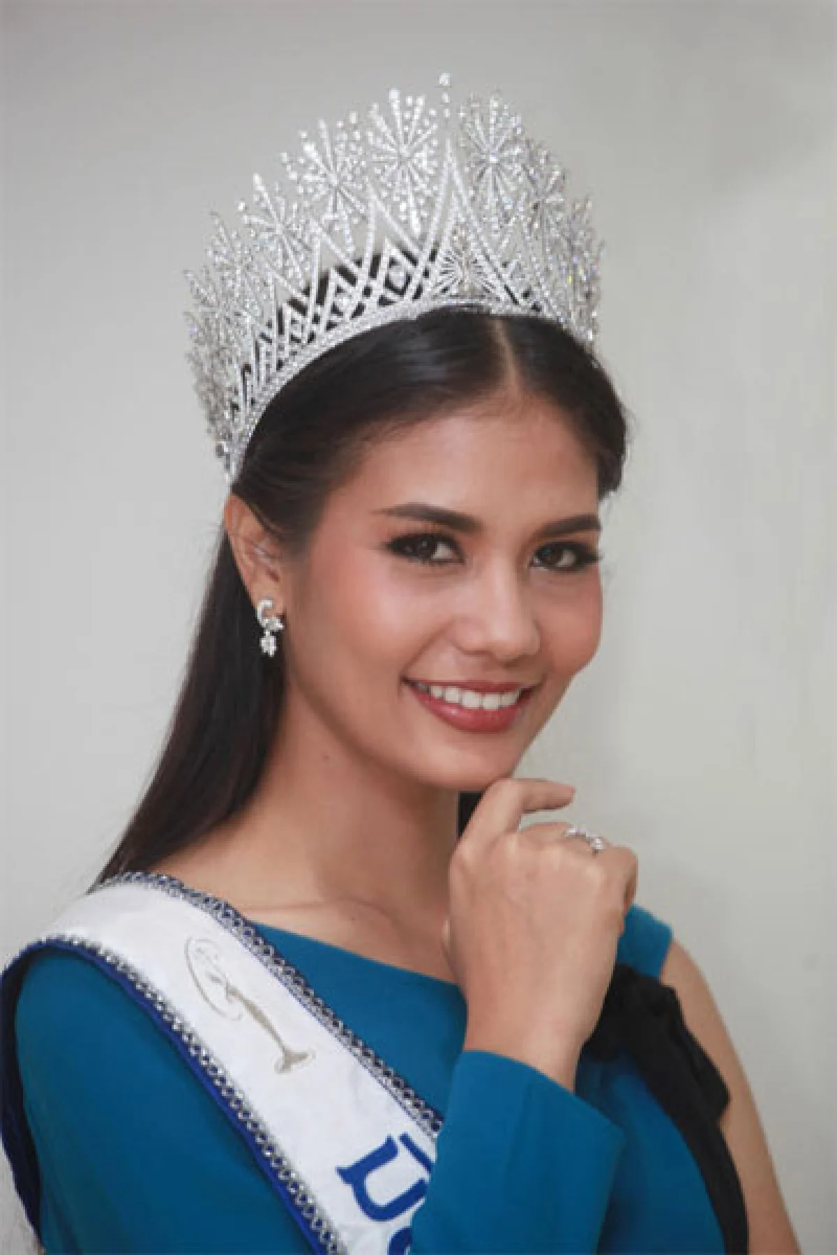 มิสยูนิเวิร์สไทยแลนด์ 2016 ต้อง ‘แข็งแกร่ง และอดทน’