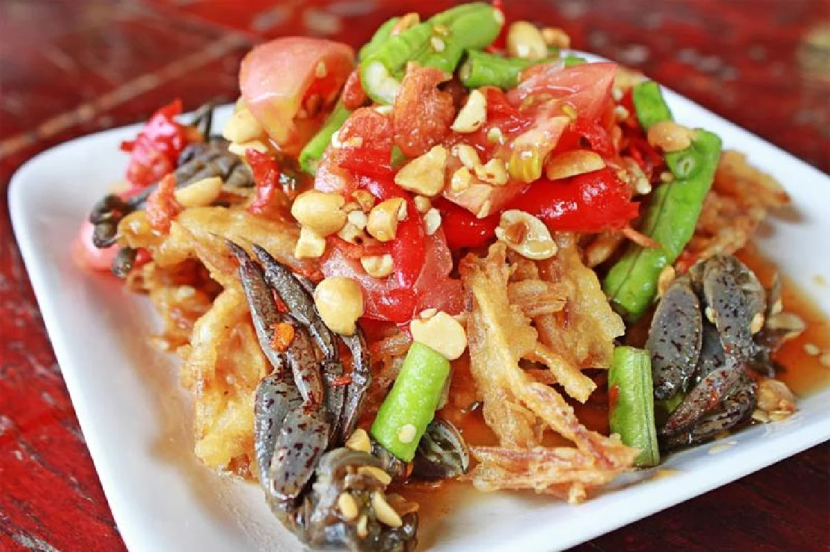 ก๋วยเตี๋ยวเรือคลอง 13 รสเด็ดดั้งเดิม แซบ จี๊ดจ๊าด