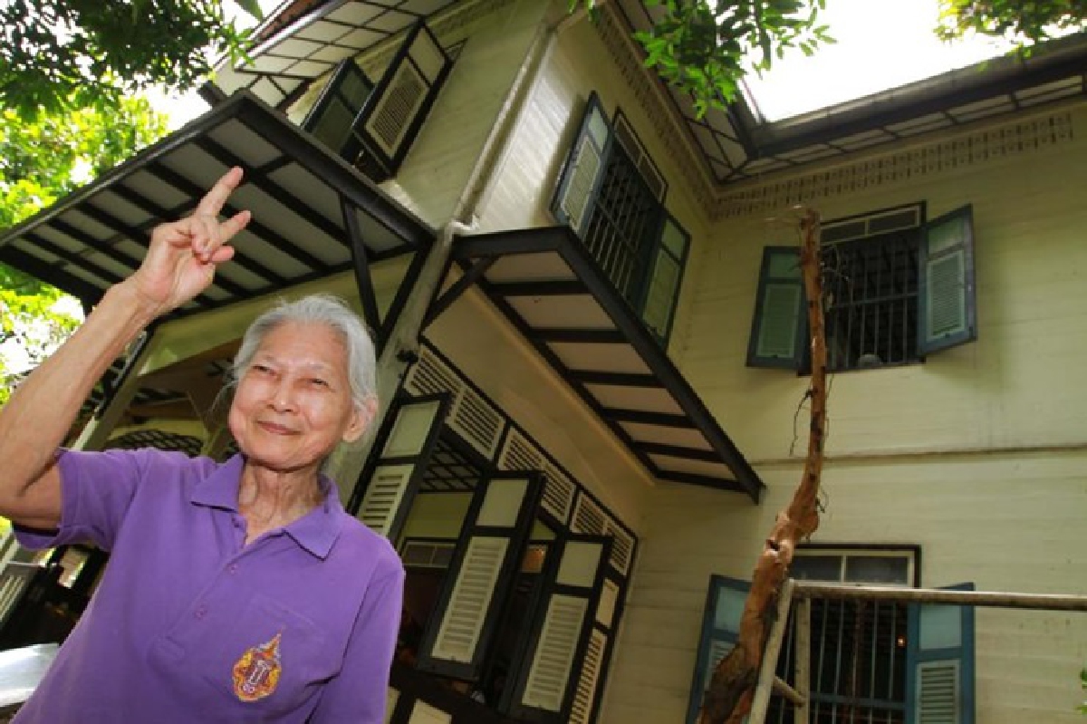 คนละร้อยสู่ความสำเร็จ 10 ล. ต่อลมหายใจพิพิธภัณฑ์ชาวบางกอก คนละร้อยสู่ความสำเร็จ 10 ล. ต่อลมหายใจพิพิธภัณฑ์ชาวบางกอก