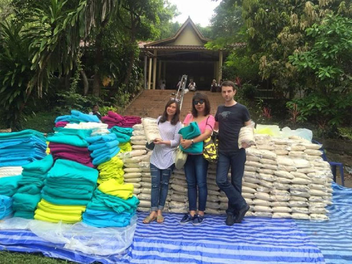 กลุ่มพลังบุญสร้างพลังใจ กลุ่มพลังบุญสร้างพลังใจ