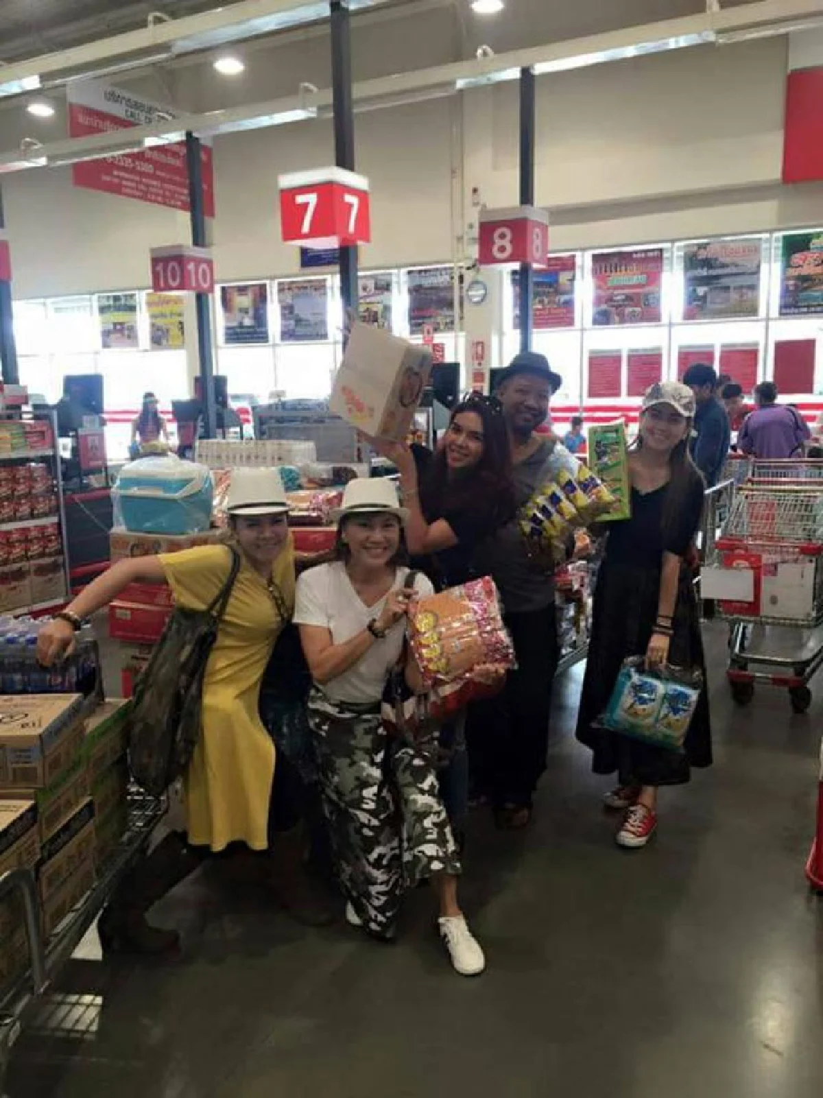 กลุ่มพลังบุญสร้างพลังใจ