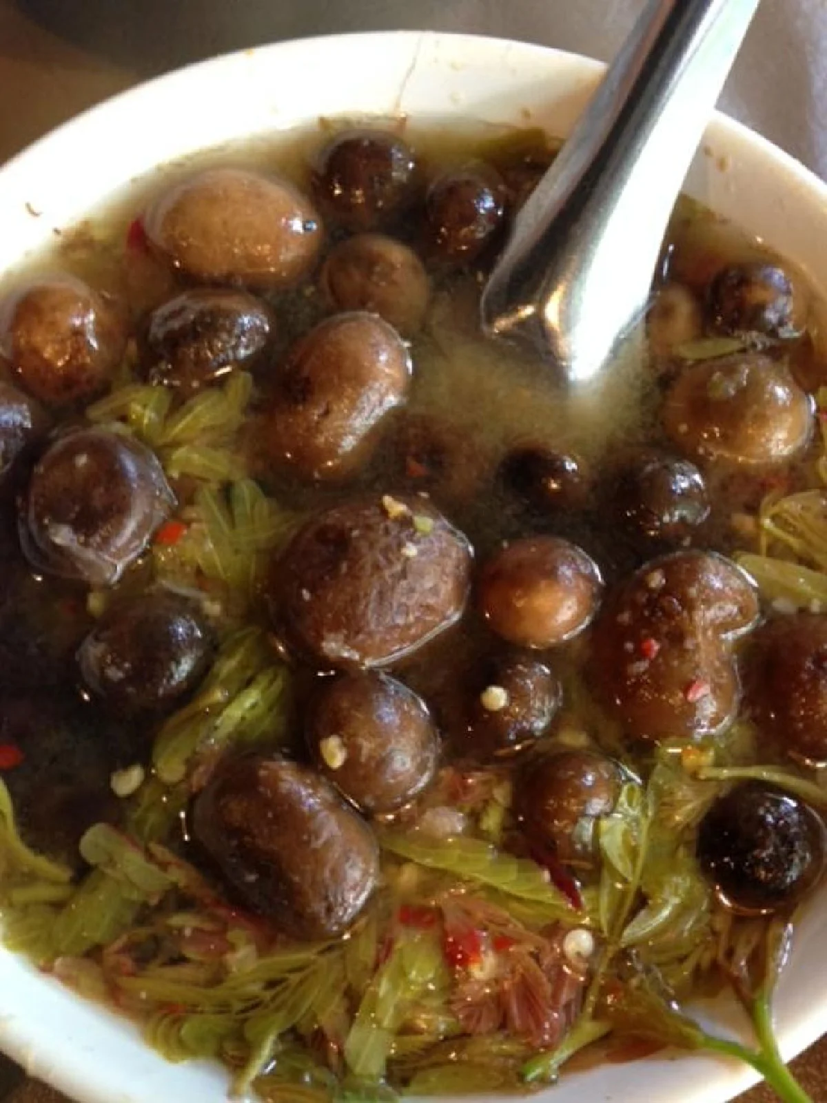 ต๋อง เต็ม โต๊ะ