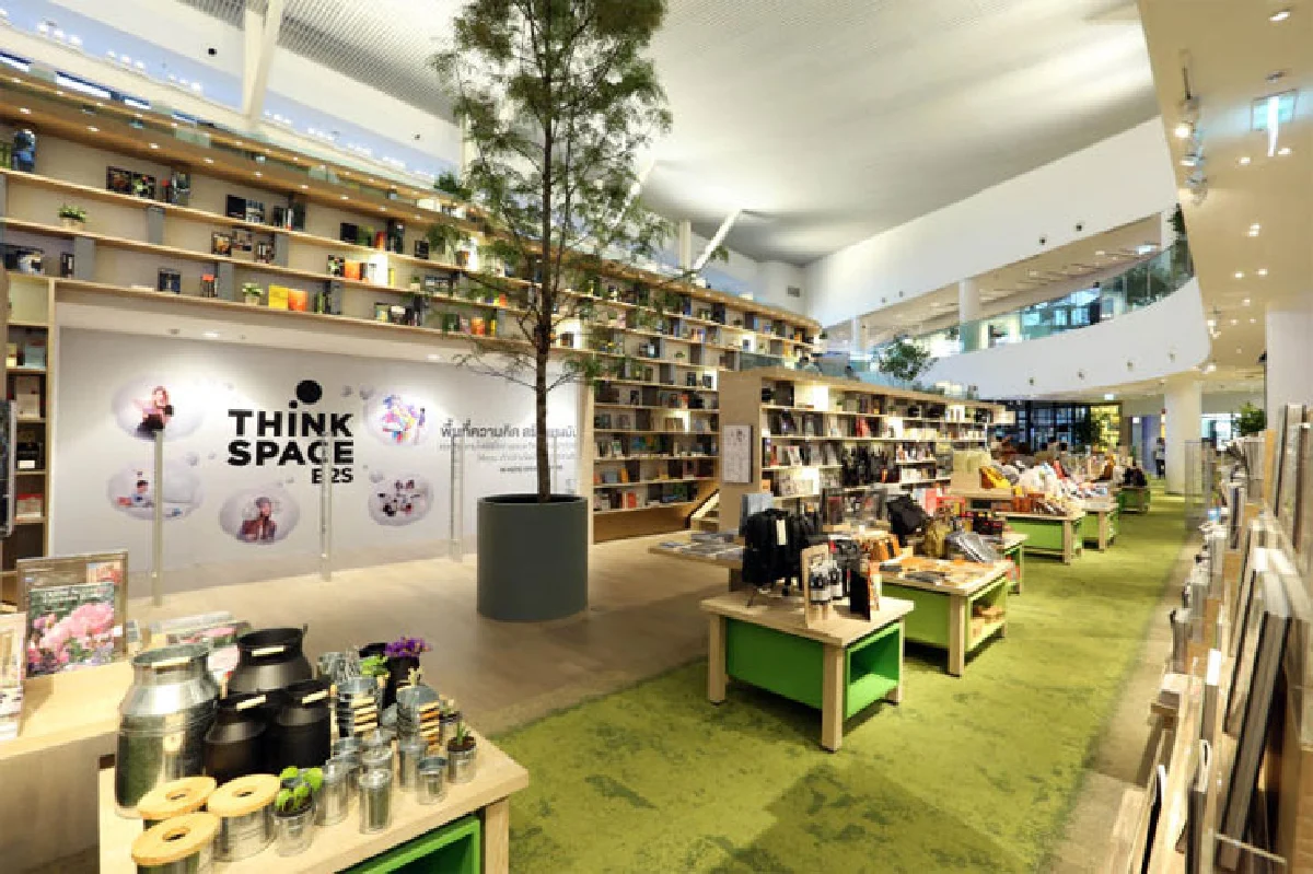 ธิงค์ สเปซ บีทูเอส ร้านหนังสือในฝัน