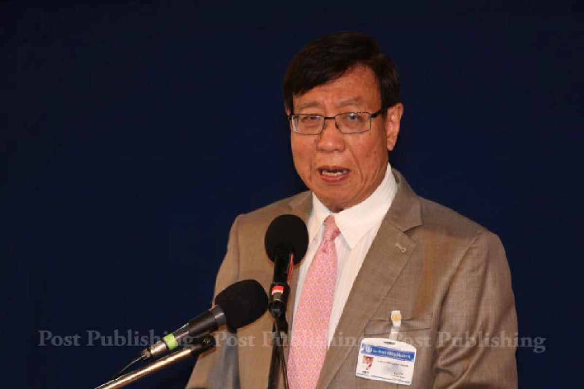 พรเพชรชี้กรธ.เตรียมยกร่างกฎหมายลูกได้เลย พรเพชรชี้กรธ.เตรียมยกร่างกฎหมายลูกได้เลย