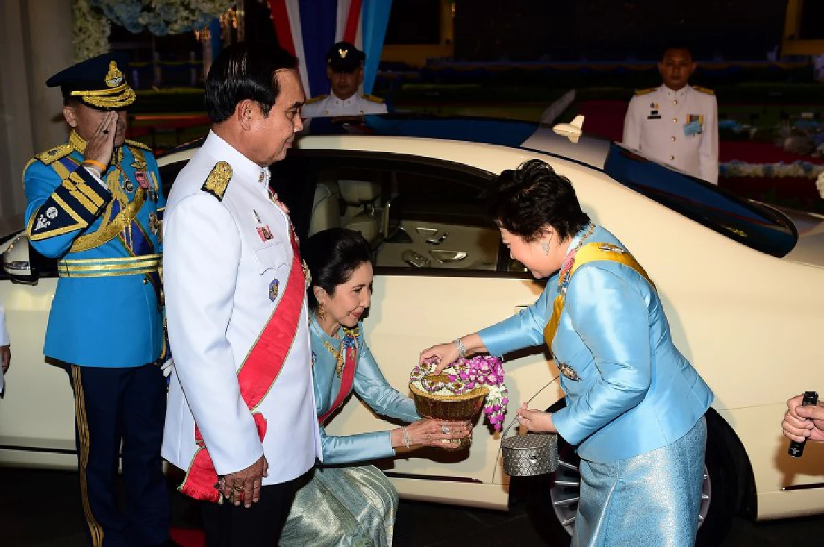 สมเด็จพระเทพฯเสด็จฯงานสโมสรสันนิบาตเฉลิมพระเกียรติพระราชินี