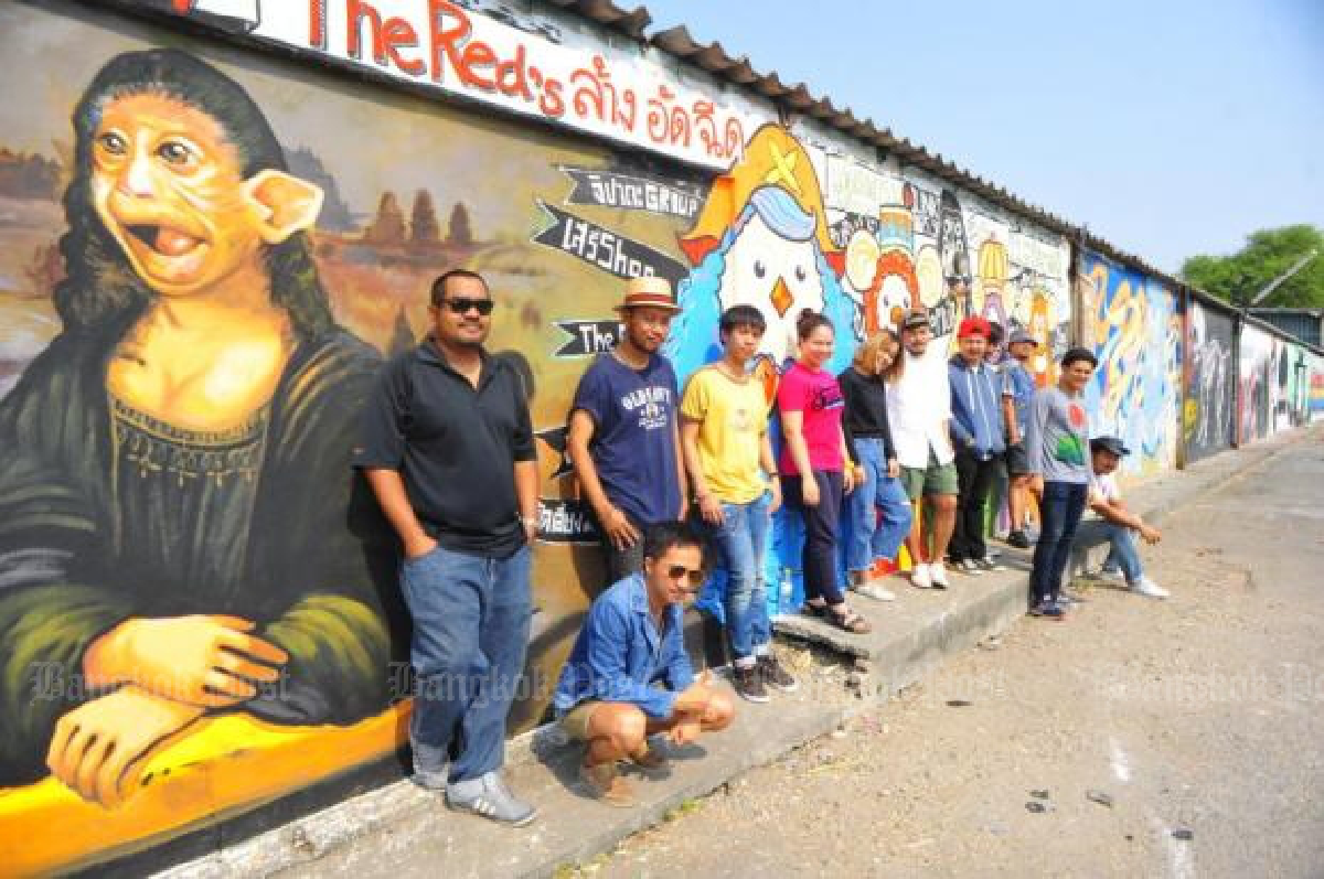 Monkey street art in Lopburi
