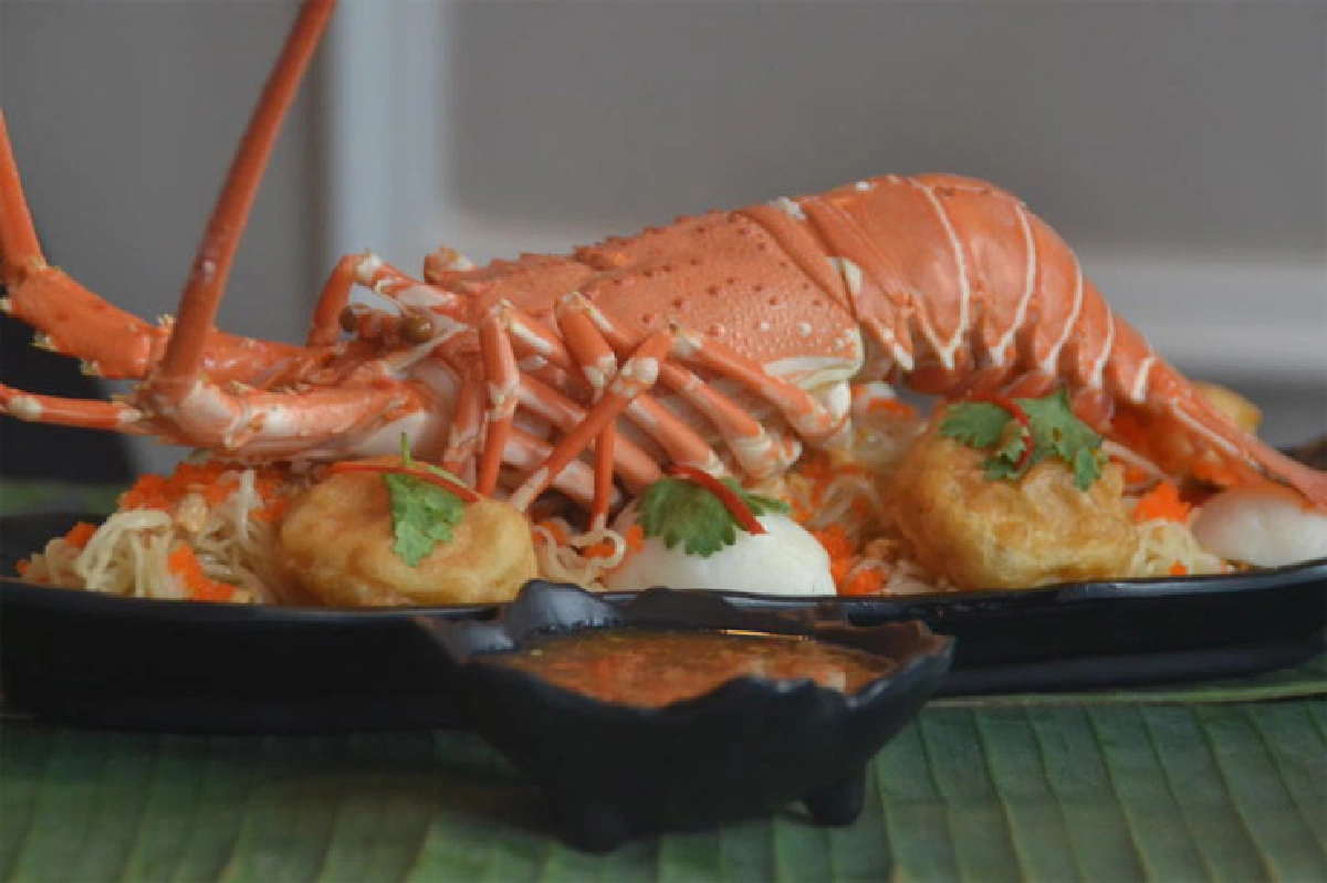 พากินกุ้งมังกร Phuket Lobster Festival 2016