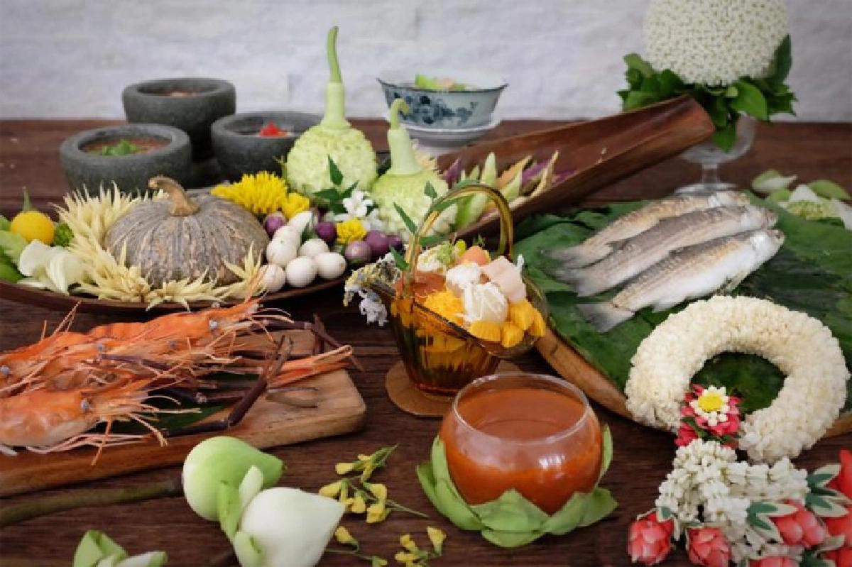 สิงหา พาแม่อิ่ม