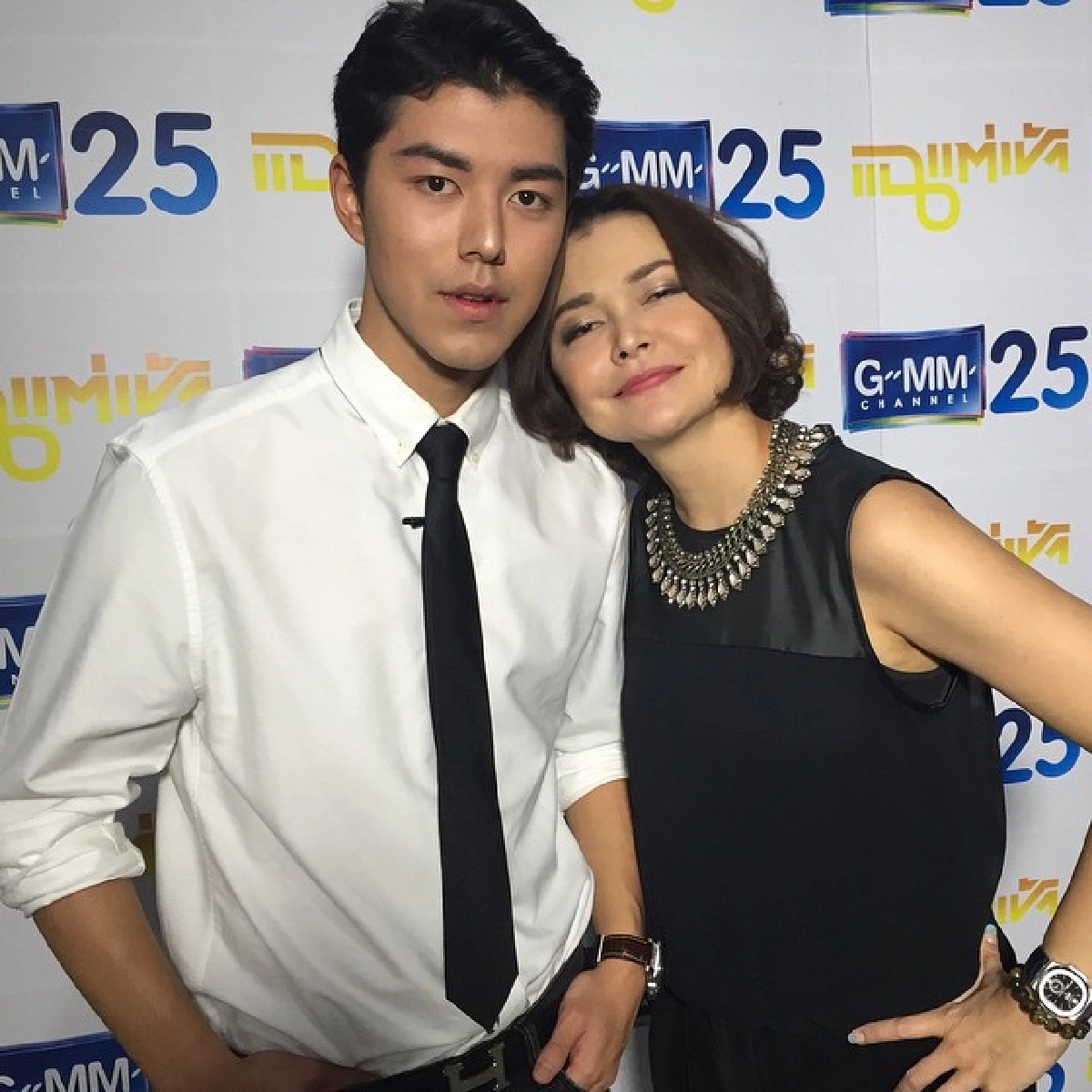 กระชุ่มกระชวยหัวใจ! รวมคุณแม่ยังสวย-ลูกชายหล่อ อยากขอเป็นสะใภ้