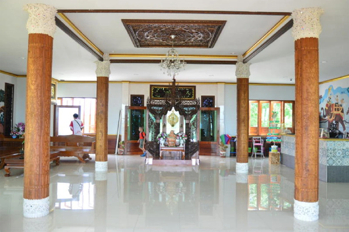 ภูผาหงษ์ วิวโรแมนติก อาหารอร่อย