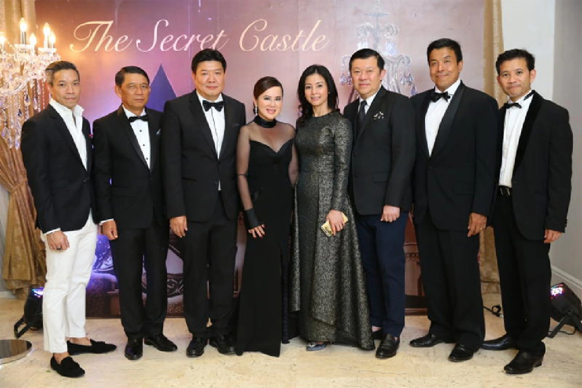 ดินเนอร์ประมูลของล้ำค่าเพื่อการกุศล