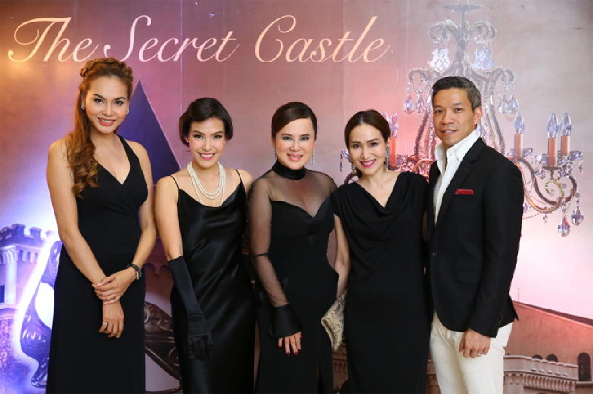 ดินเนอร์ประมูลของล้ำค่าเพื่อการกุศล