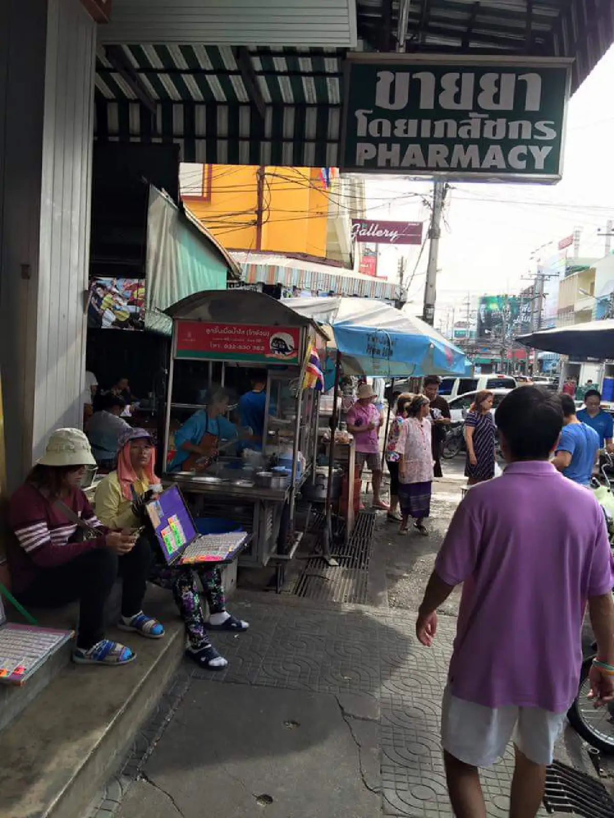 "หัวหิน"เริ่มดีชาวบ้านมั่นใจเจ้าหน้าที่ดูแลความสงบได้
