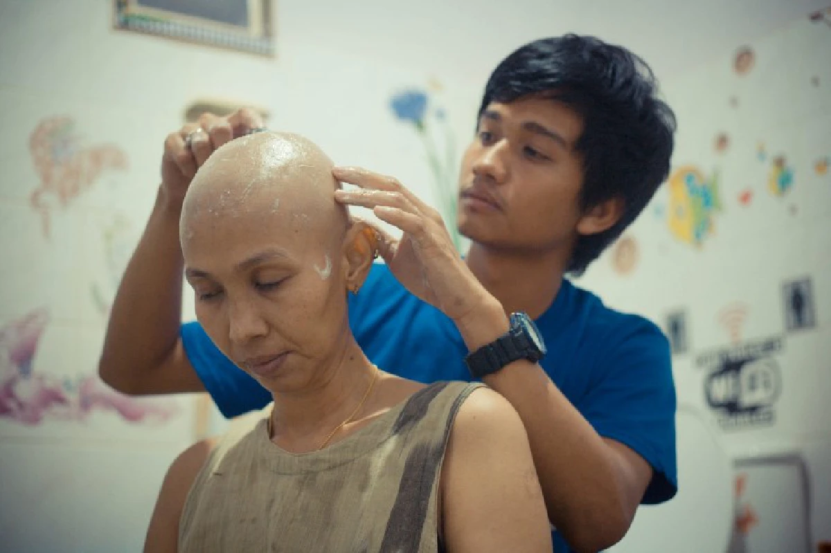 ภาพชุดสุดซึ้ง!เมื่อลูกชายถ่ายรูปคู่แม่ที่ป่วยเป็นมะเร็ง