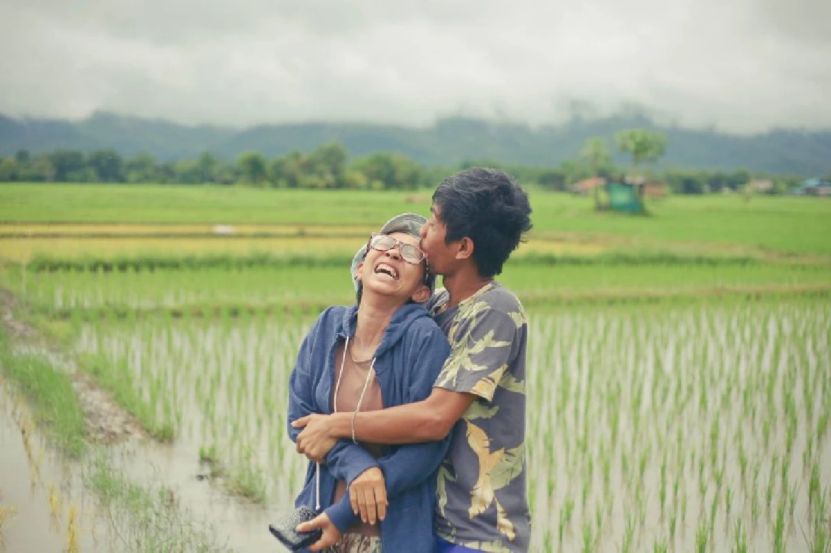 ภาพชุดสุดซึ้ง!เมื่อลูกชายถ่ายรูปคู่แม่ที่ป่วยเป็นมะเร็ง