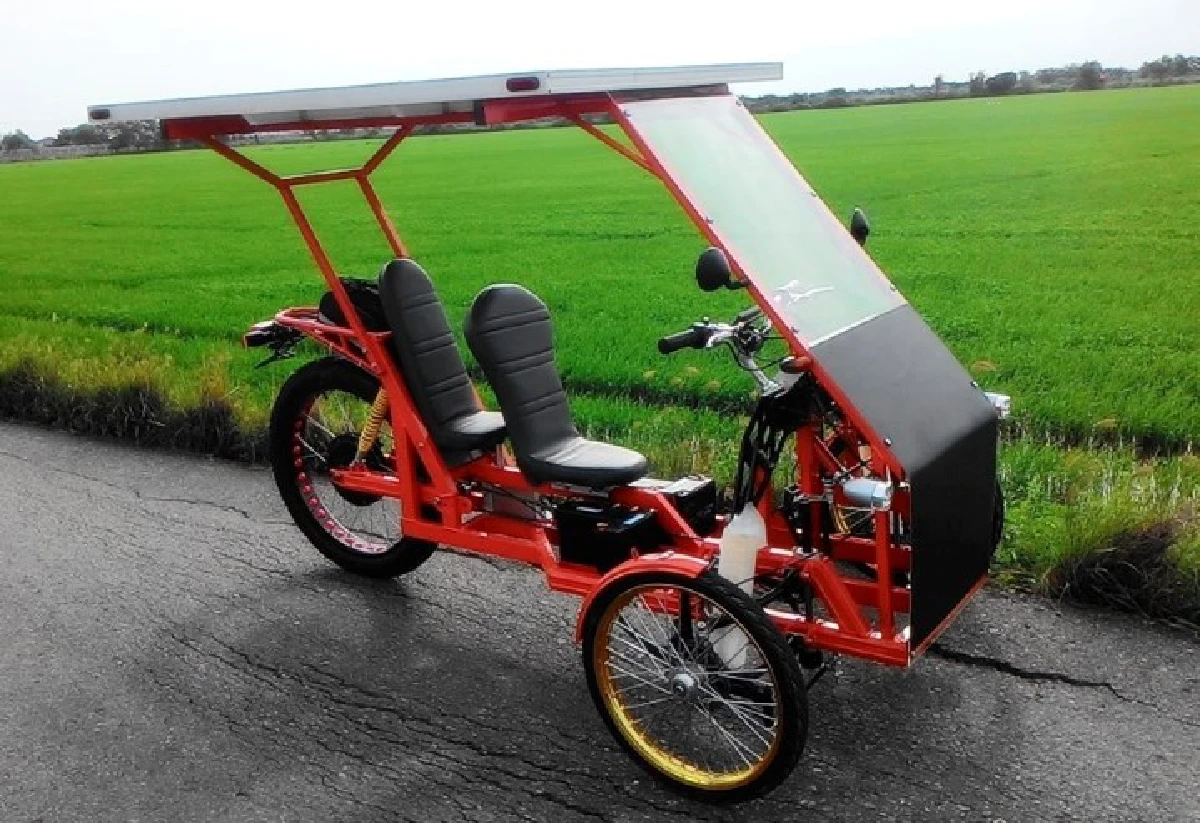 หนุ่มไทยโชว์ไอเดีย ผลิต3ล้อไฟฟ้าพลังแสงอาทิตย์