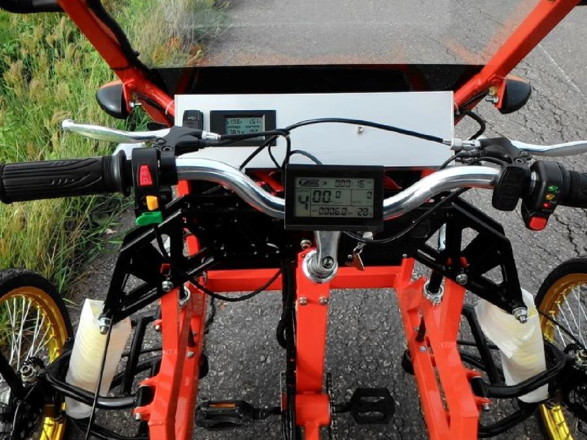 หนุ่มไทยโชว์ไอเดีย ผลิต3ล้อไฟฟ้าพลังแสงอาทิตย์