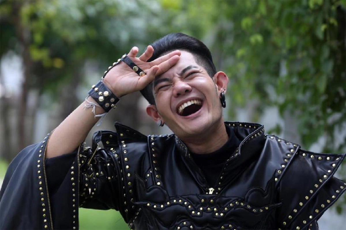 ธชย ประทุมวรรณ เก่ง กล้า บ้า ดี