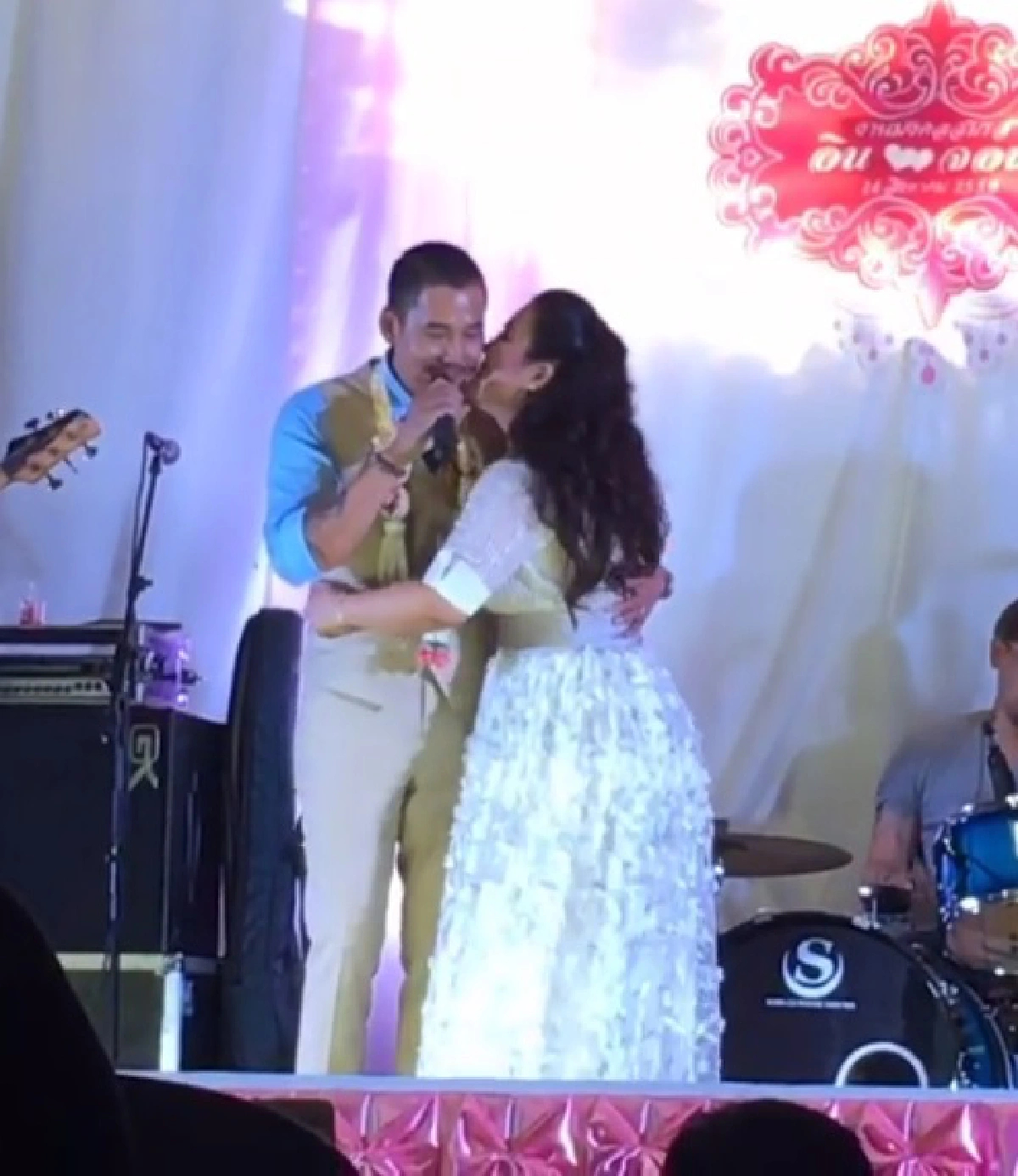 รวมภาพสุดหวาน อิน บูโดกัน จูงมือเจ้าบ่าวฉลองวิวาห์ชื่นมื่น