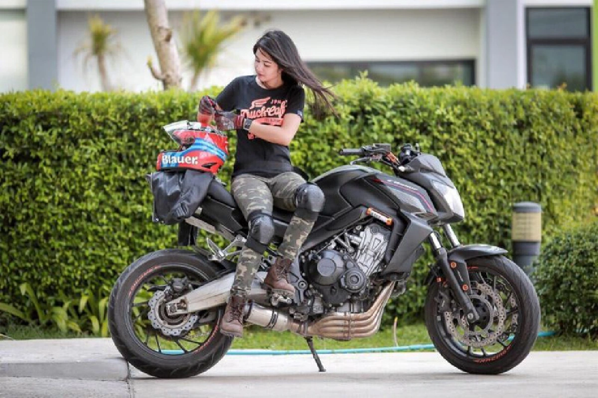 บิ๊กไบค์เกิร์ล เท่ เซี้ยว เฟี้ยวได้ใจ