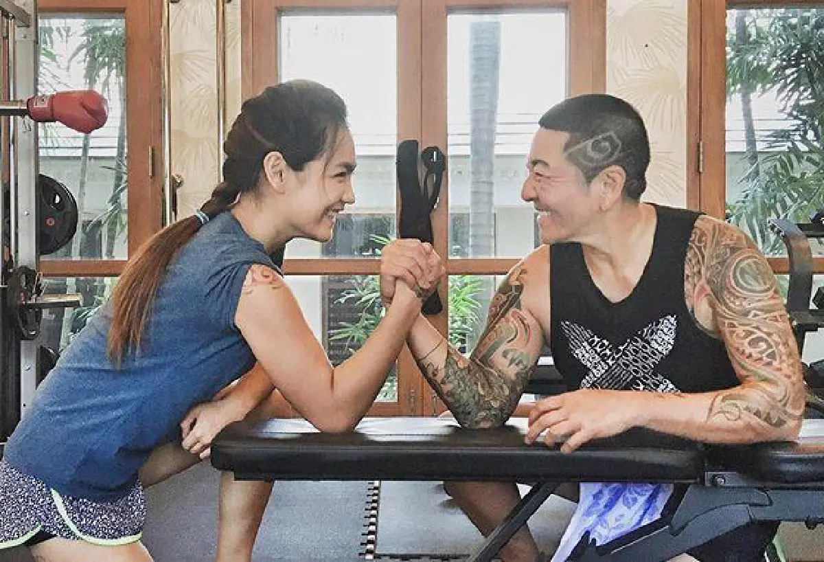 ส่องคฤหาสน์หรู ป๋าต๊อบ-ปีใหม่ ชีวิตดี๊ดีนับวันรักยิ่งหวาน