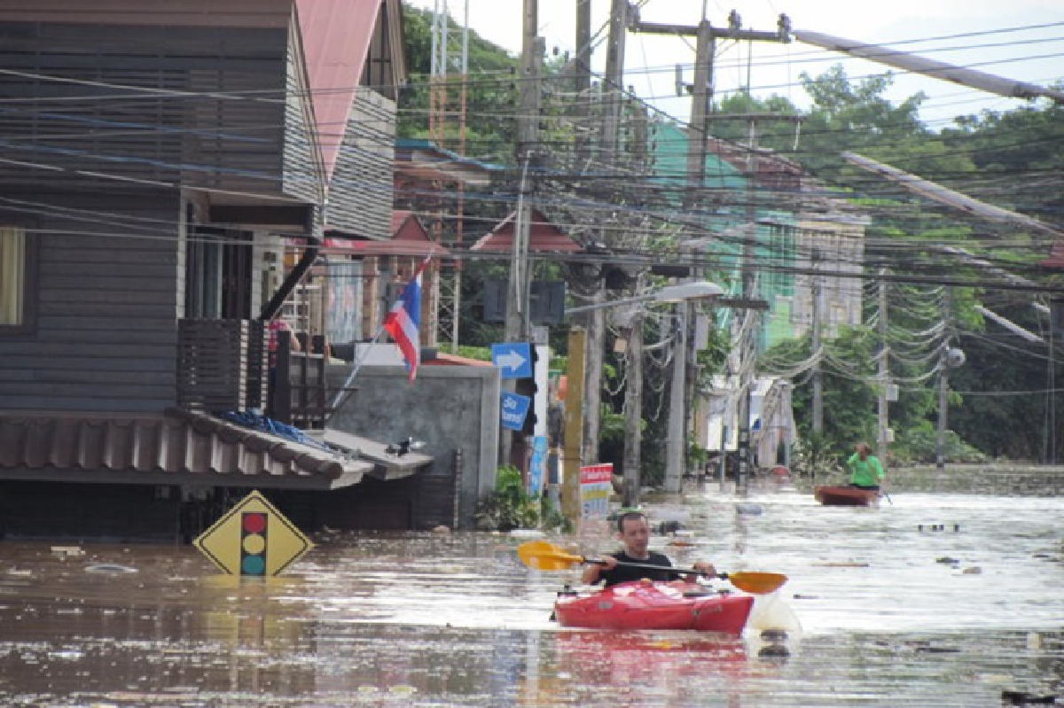 พายุ"เตี้ยนหมู่"ทำภาคเหนือฝนตกหนักถึงหนักมาก พายุ"เตี้ยนหมู่"ทำภาคเหนือฝนตกหนักถึงหนักมาก
