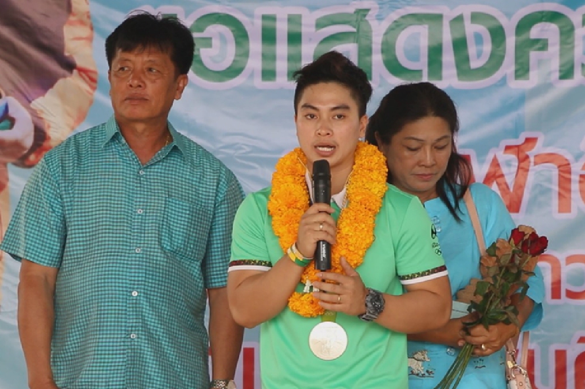 “น้องแต้ว”อยากเป็นทหารรอมา4ปีแล้วยังไม่ได้อนุมัติ “น้องแต้ว”อยากเป็นทหารรอมา4ปีแล้วยังไม่ได้อนุมัติ